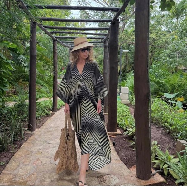 Travel in Style: Aida's Exclusive Picks - Aida Bicaj