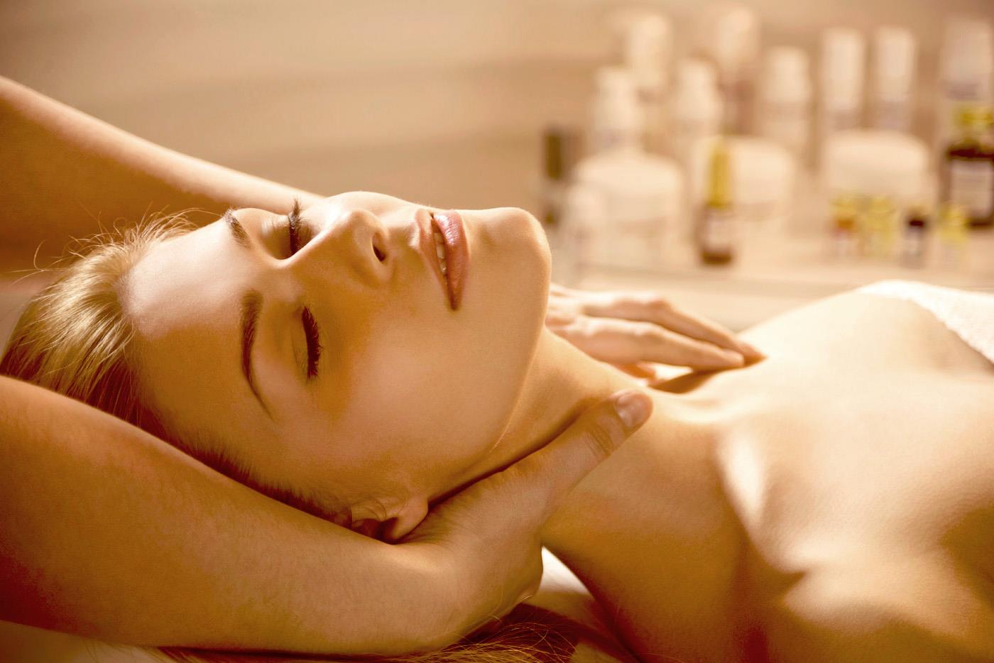 Customized massage at Aida Bicaj Skincare